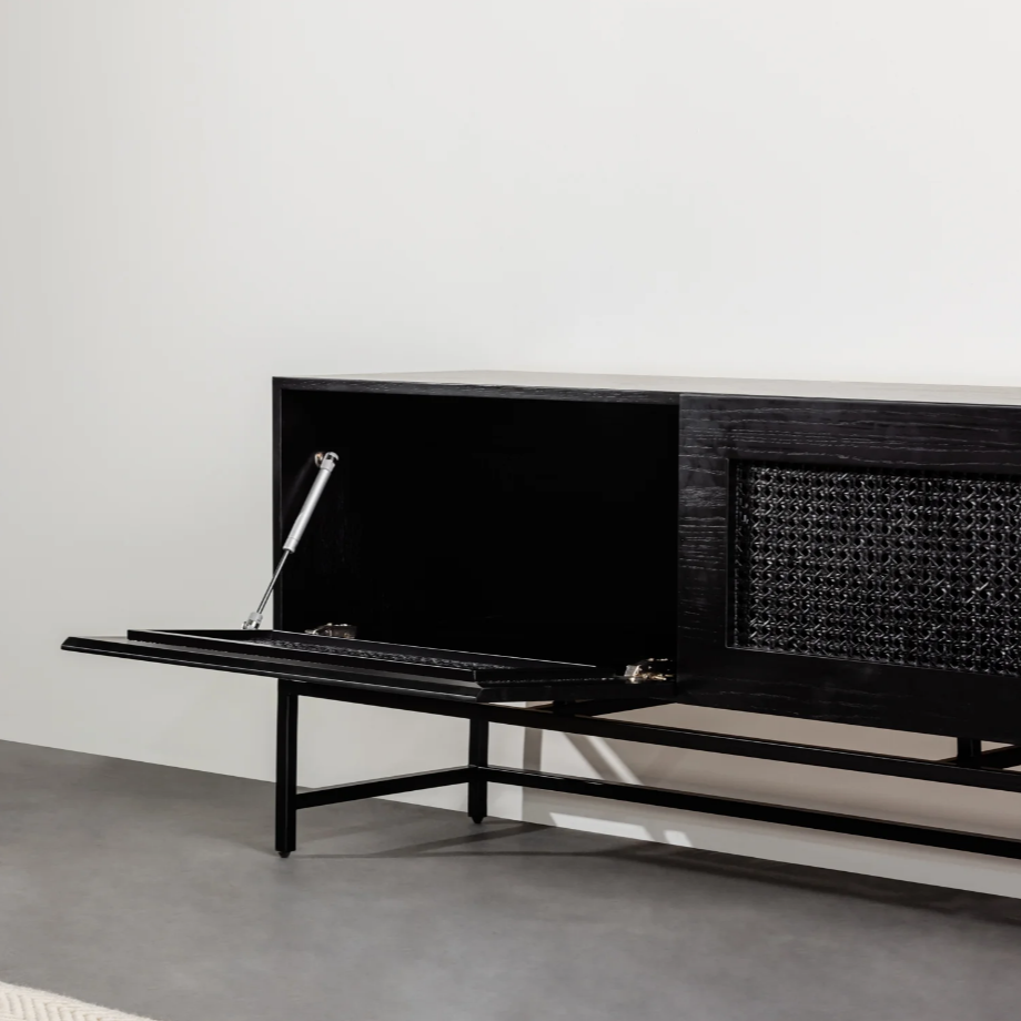 Lenny Ratan Media console