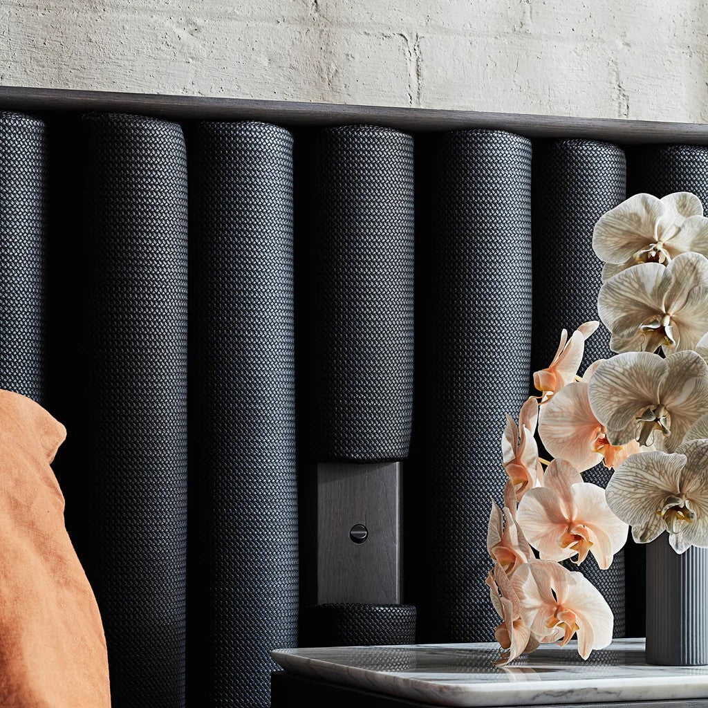 Earnest Extended Boucle Bed