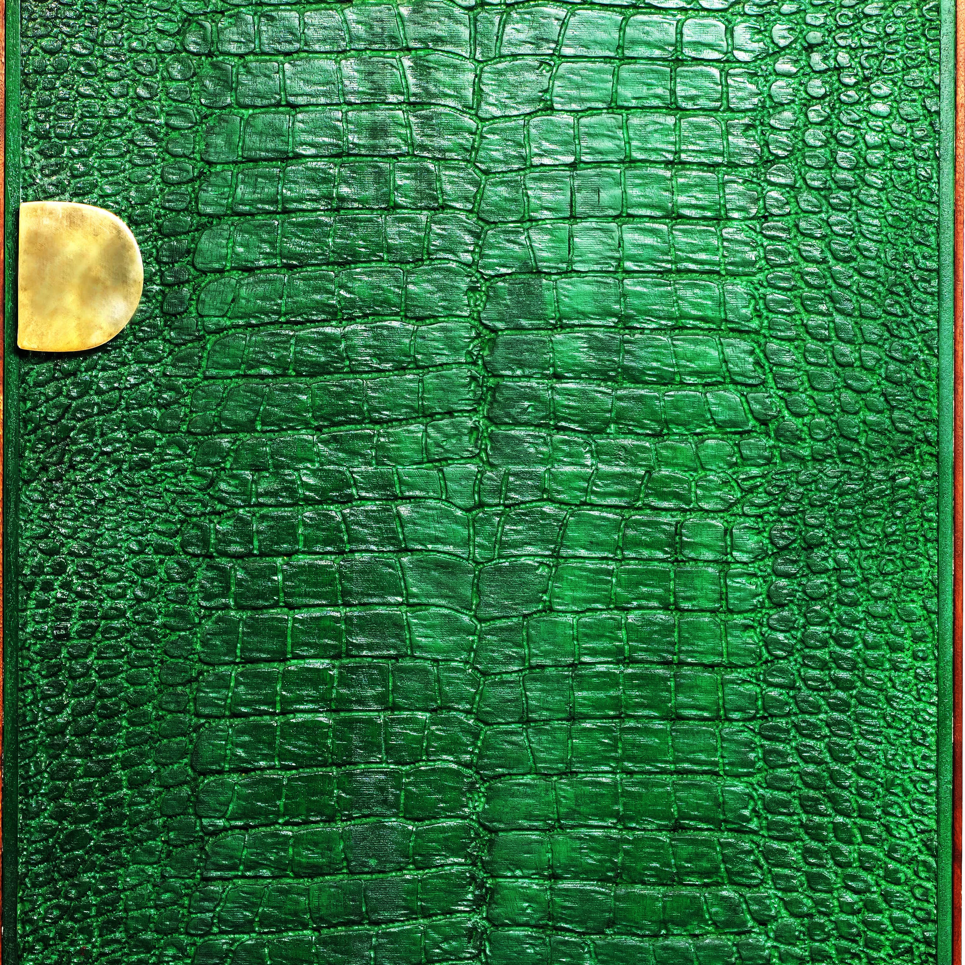 The Croc's Vault bar trunk - By Home of Chirmi