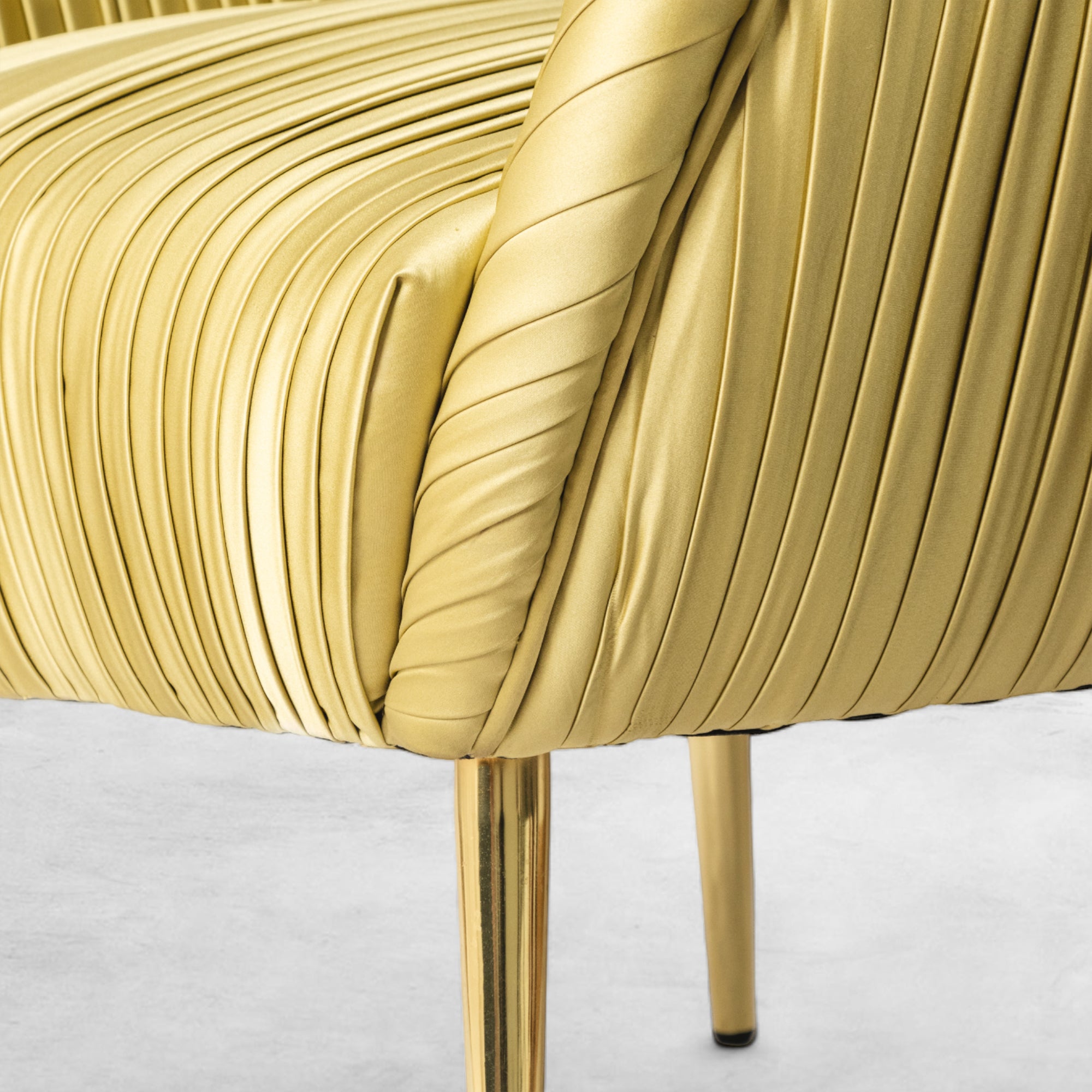 Pretty in Pleats - By Rave On Vintage