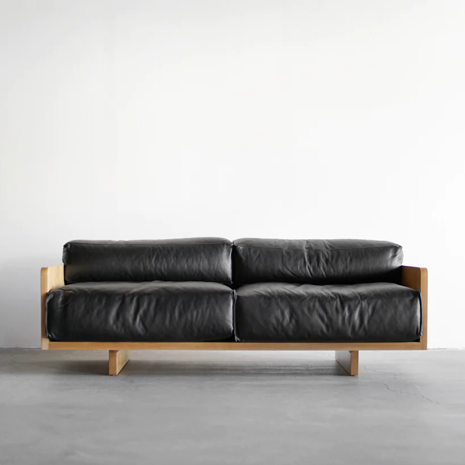 Carvagio Sofa